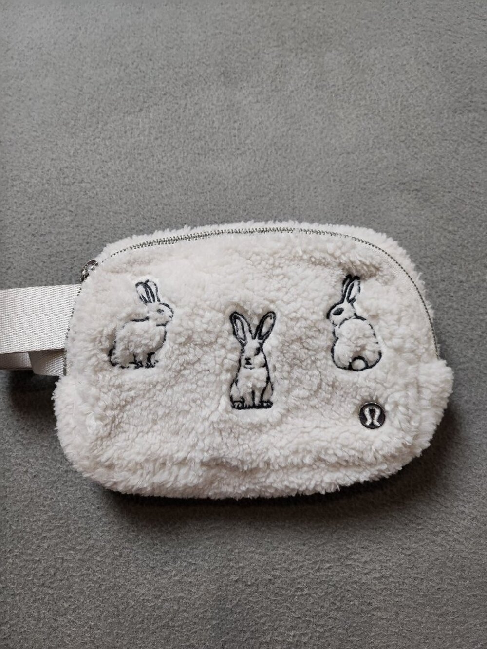 lululemon Everywhere Belt Bag Fleece Bunny Rabbit Lunar New Year White Opal